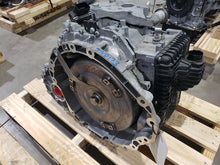Load image into Gallery viewer, Transmission Chrysler Pacifica 2019 - MM3017904

