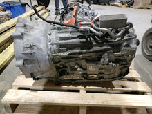 Load image into Gallery viewer, Transmission  PORSCHE CAYENNE 2011 - MM3038923
