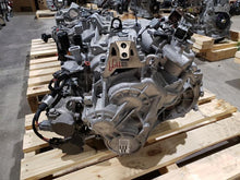 Load image into Gallery viewer, Transmission Hyundai Elantra 2022 - MM3039247
