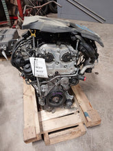 Load image into Gallery viewer, Engine Motor  INFINITI QX30 2017 - MM3043458

