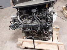 Load image into Gallery viewer, Engine Motor  INFINITI QX30 2017 - MM3043458
