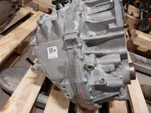 Load image into Gallery viewer, Transmission Volvo XC40 2022 - MM3063369
