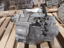 Load image into Gallery viewer, Transmission Volkswagen Golf GTI 2024 - MM3068256
