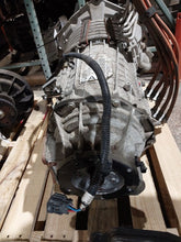 Load image into Gallery viewer, [INVENTORYCAR_YEAR_MAKE_MODEL] TRANSMISSION 4X4 - MM3200237
