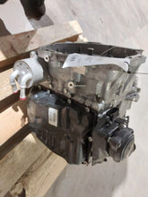 Load image into Gallery viewer, Transmission Volvo XC40 2022 - MM3207431
