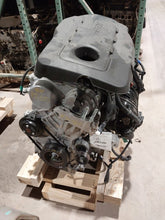 Load image into Gallery viewer, ENGINE MOTOR Santa Fe Sonata Sonata Hybrid Optima Sorento 15-19 2.4L VIN 3/F/B - MM3213630
