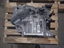 Load image into Gallery viewer, Transmission Hyundai Elantra 2022 - MM3230670
