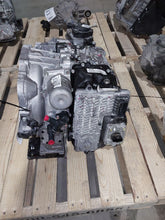 Load image into Gallery viewer, Transmission Hyundai Santa Fe 2024 - MM3279581
