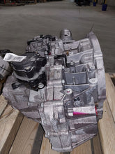 Load image into Gallery viewer, Transmission Hyundai Santa Fe 2024 - MM3279581
