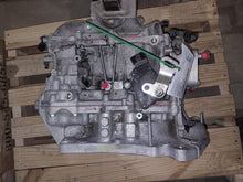 Load image into Gallery viewer, TRANSMISSION Nissan Sentra 2017 17 2018 18 2019 19 - MM3280567
