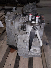 Load image into Gallery viewer, TRANSMISSION Volkswagen Jetta Rabbit 07 08 09 10 11 12 13 14 - MM3312679

