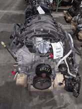 Load image into Gallery viewer, Engine Motor  SUBURBAN 1500 2021 - MM3319056
