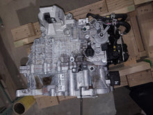 Load image into Gallery viewer, Transmission Kia Sportage 2024 - MM3324039
