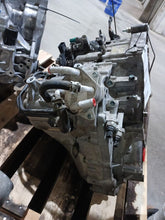 Load image into Gallery viewer, Transmission Acura RLX 2014 - MM3432524
