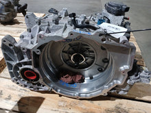 Load image into Gallery viewer, Transmission Kia Sorento 2023 - MM3441974
