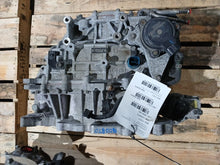 Load image into Gallery viewer, Transmission Kia Sorento 2023 - MM3441974
