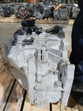 Load image into Gallery viewer, Transmission Kia Sorento 2023 - MM3441974
