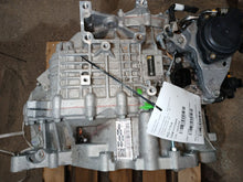 Load image into Gallery viewer, Transmission Hyundai Santa Fe 2023 - MM3454659
