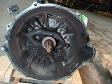 Load image into Gallery viewer, TRANSMISSION 2500 Pickup 3500 Pickup 00 01 02 03 04 05 4X4 - MM3460194
