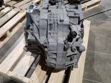 Load image into Gallery viewer, Transmission Volkswagen Tiguan 2020 - MM3529386
