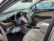Load image into Gallery viewer, Transmission Lincoln MKC 2019 - MM3299251
