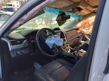 Load image into Gallery viewer, [INVENTORYCAR_YEAR_MAKE_MODEL] TRANSMISSION 4X4 - MM3298601
