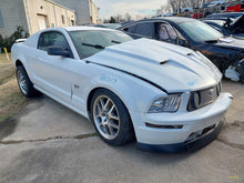 Load image into Gallery viewer, TRANSMISSION Ford Mustang 05 06 07 08 09 10 - MM3325511
