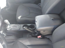 Load image into Gallery viewer, TRANSMISSION Jeep Wrangler 12 13 14 15 16 17 18 VIN W - MM3332293
