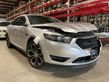 Load image into Gallery viewer, Transfer Case Ford Taurus 2013 - NW666861
