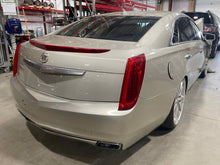 Load image into Gallery viewer, Interior Rear View Mirror Cadillac XTS 2014 - NW507807
