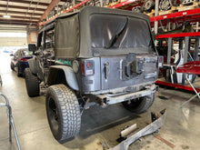 Load image into Gallery viewer, Air Cleaner Box Jeep Wrangler 2016 - NW579731
