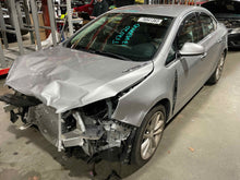 Load image into Gallery viewer, Radio Buick Verano 2013 - NW582878
