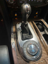 Load image into Gallery viewer, Floor Shifter  INFINITI QX80 2017 - NW677807
