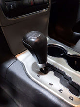 Load image into Gallery viewer, Floor Shifter  GRAND CHEROKEE 2012 - NW638438
