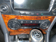 Load image into Gallery viewer, TEMPERATURE CONTROLS CLK320 CLK430 CLK500 CLK55 03 04 05 - NW651309
