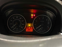 Load image into Gallery viewer, SPEEDOMETER CLUSTER BMW 325i 330i 323i 2006 06 - NW610673
