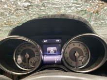 Load image into Gallery viewer, Speedometer Cluster  MERCEDES SLK 2014 - NW638992
