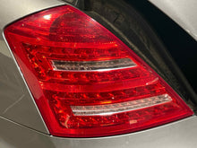 Load image into Gallery viewer, [INVENTORYCAR_YEAR_MAKE_MODEL] TAIL LIGHT LAMP ASSEMBLY Left - NW648066
