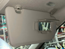 Load image into Gallery viewer, Interior Sun Visors Nissan Rogue 2021 - NW562878
