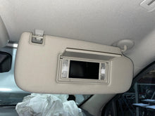 Load image into Gallery viewer, Interior Sun Visors Dodge Durango 2019 - NW557669
