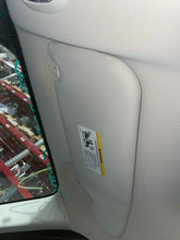 Load image into Gallery viewer, Interior Sun Visors Jeep Liberty 2008 - NW632575
