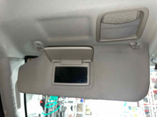 Load image into Gallery viewer, Interior Sun Visors Jeep Commander 2007 - NW634453
