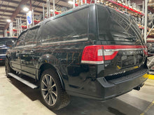 Load image into Gallery viewer, Transfer Case Lincoln Navigator 2017 - NW602817
