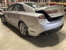 Load image into Gallery viewer, Transfer Case Lincoln MKZ 2013 - NW604937
