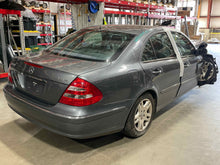 Load image into Gallery viewer, AC COMPRESSOR Mercedes E320 E500 E55 CLS500 03 - 06 - NW605565
