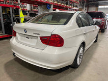 Load image into Gallery viewer, FRONT DRIVE SHAFT BMW 325xi 330xi 328xi 335xi 2006 06 2007 07 2008 08 09 10 11 - NW610478

