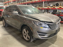 Load image into Gallery viewer, Transfer Case Lincoln MKC 2017 - NW614855
