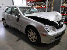 Load image into Gallery viewer, AUTOMATIC TRANSMISSION 230 SLK C230 C240 C32 C320 C55 CLK320 00-05 RWD - NW652872
