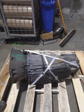 Load image into Gallery viewer, TRANSFER CASE ML320 ML350 ML550 E320 E350 GL450 06 07 08 09 - 12 - NW620963
