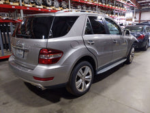 Load image into Gallery viewer, FRONT DRIVE SHAFT ML320 ML350 R350 GL350 R320 2007 07 2008 08 09 - 13 - NW621333
